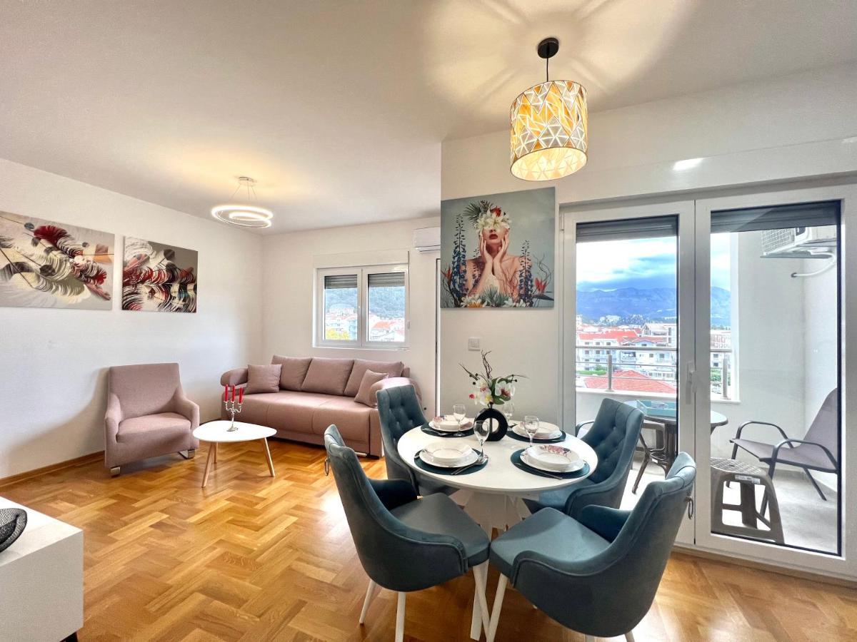 Azure Apartments Budva Buitenkant foto