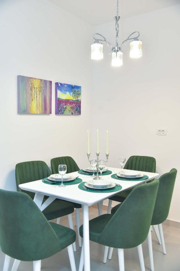 Azure Apartments Budva Buitenkant foto
