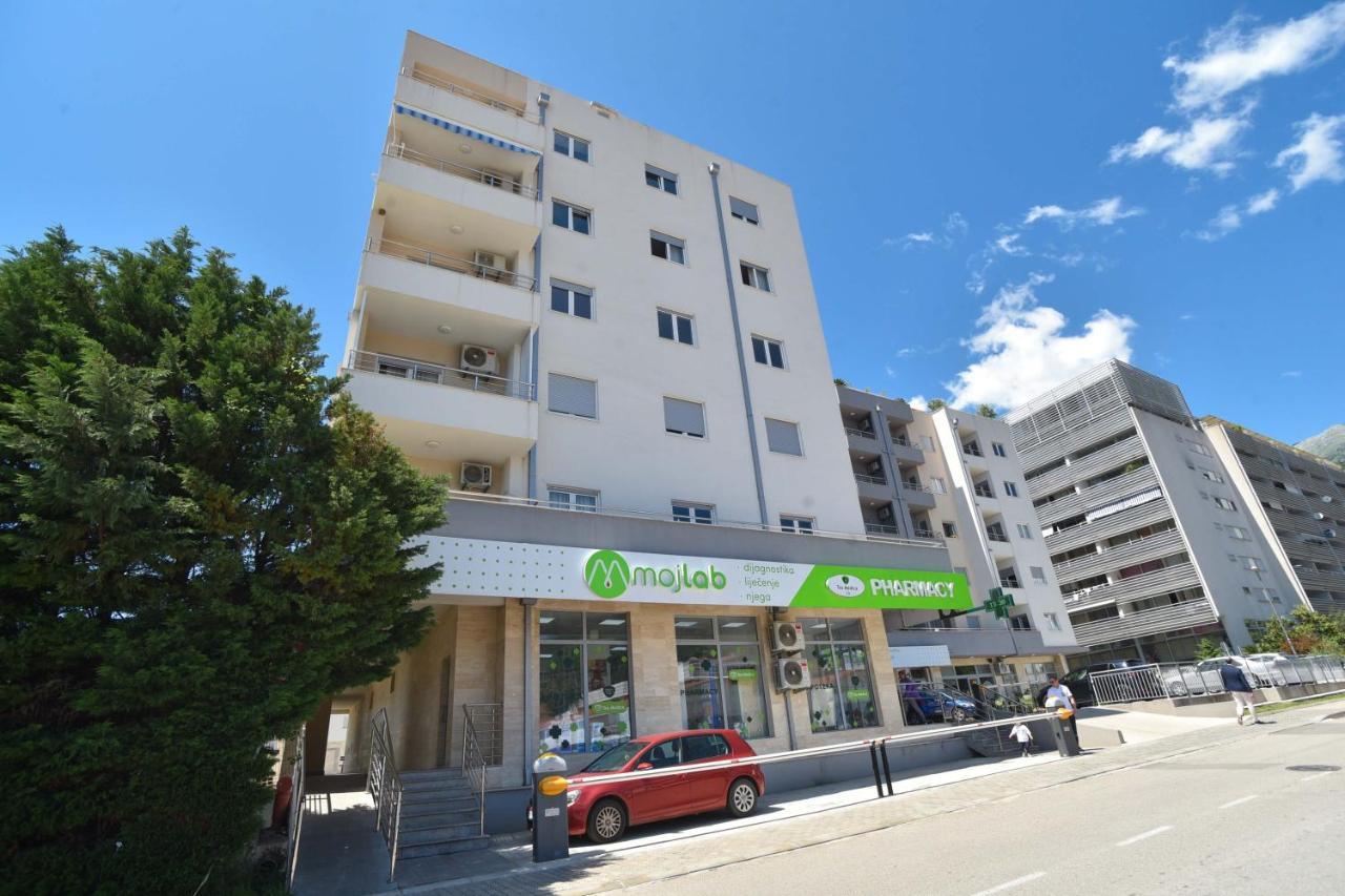 Azure Apartments Budva Buitenkant foto
