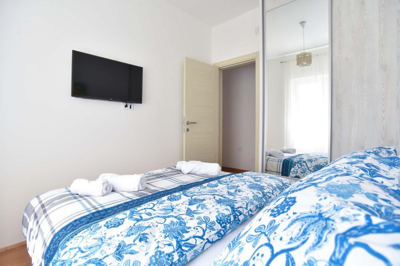 Azure Apartments Budva Buitenkant foto