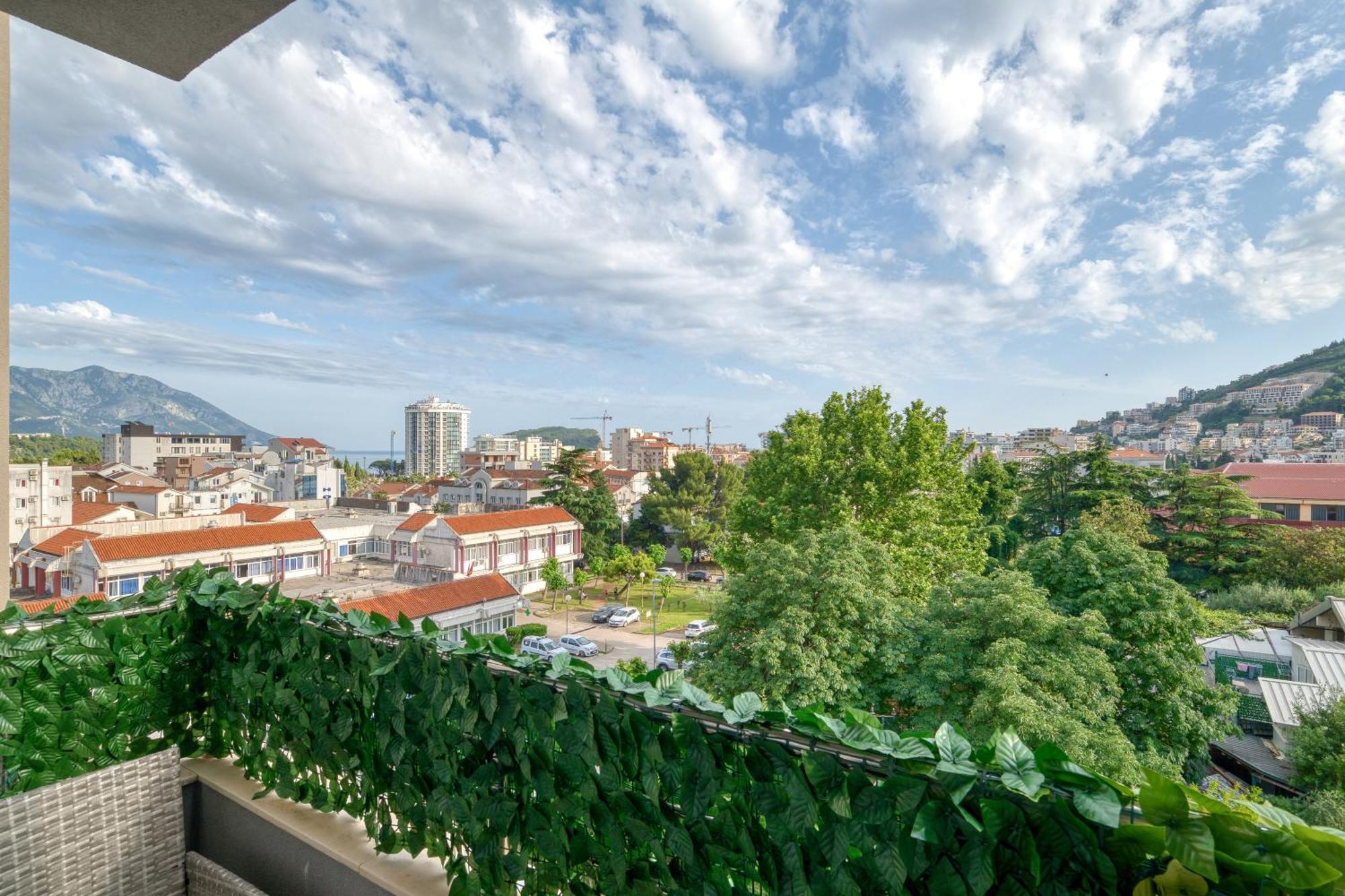 Azure Apartments Budva Buitenkant foto