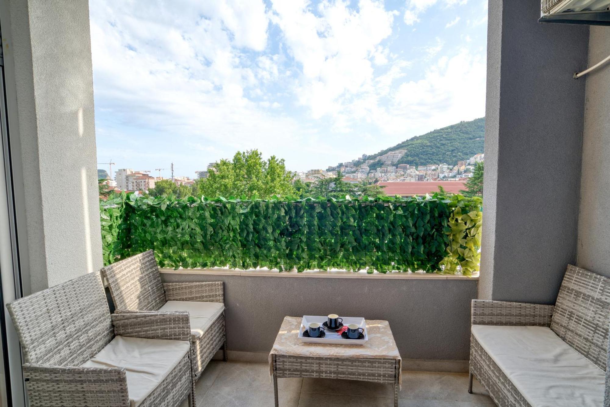 Azure Apartments Budva Buitenkant foto